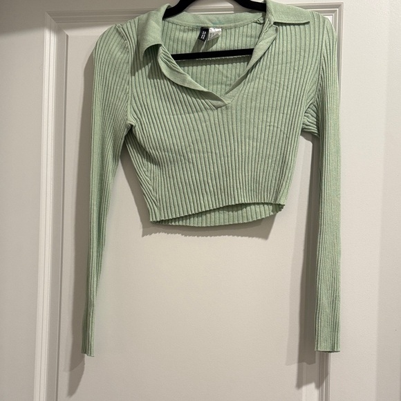 Divided Tops - Divided Light Green Ribbed Crop Top